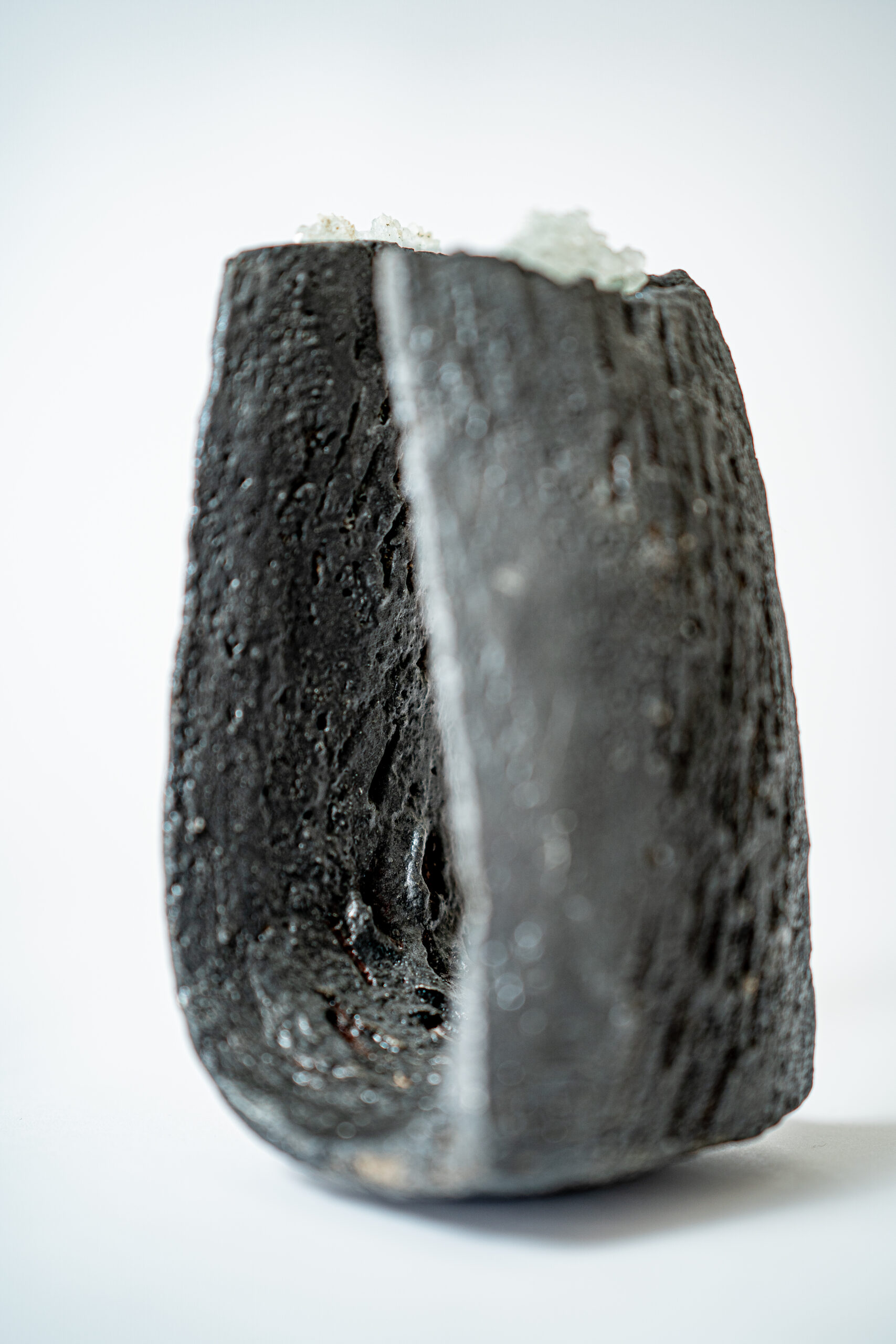 Une borne avec verre - Afbeelding 1