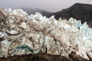 Foto's van Laurent Joffrion in ondersteuning van het werk van Benoît Pouplard